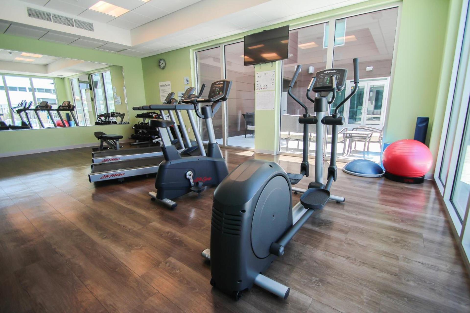 Holiday Inn Express & Suites Miami Airport East by IHG photo 60