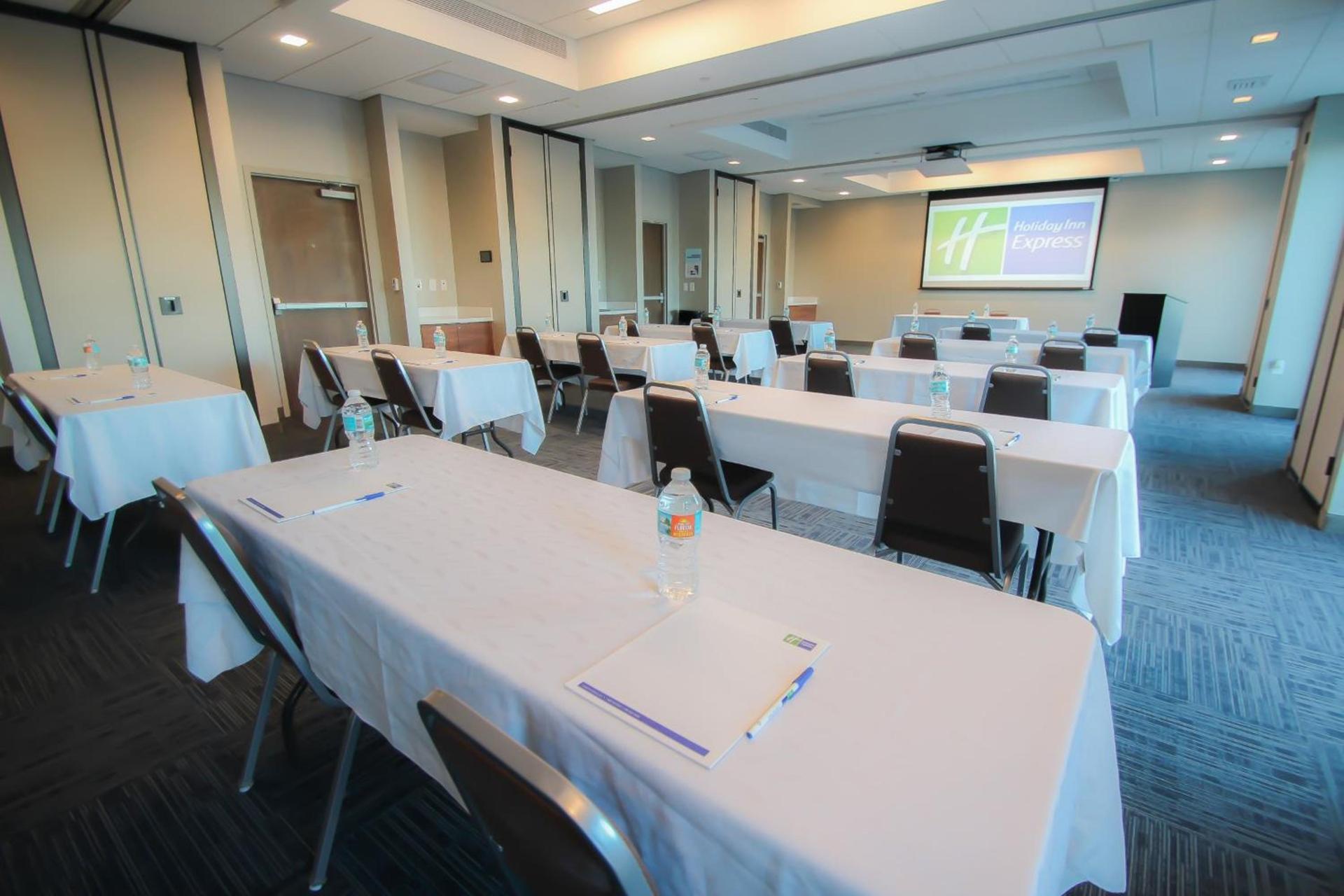 Holiday Inn Express & Suites Miami Airport East by IHG photo 48