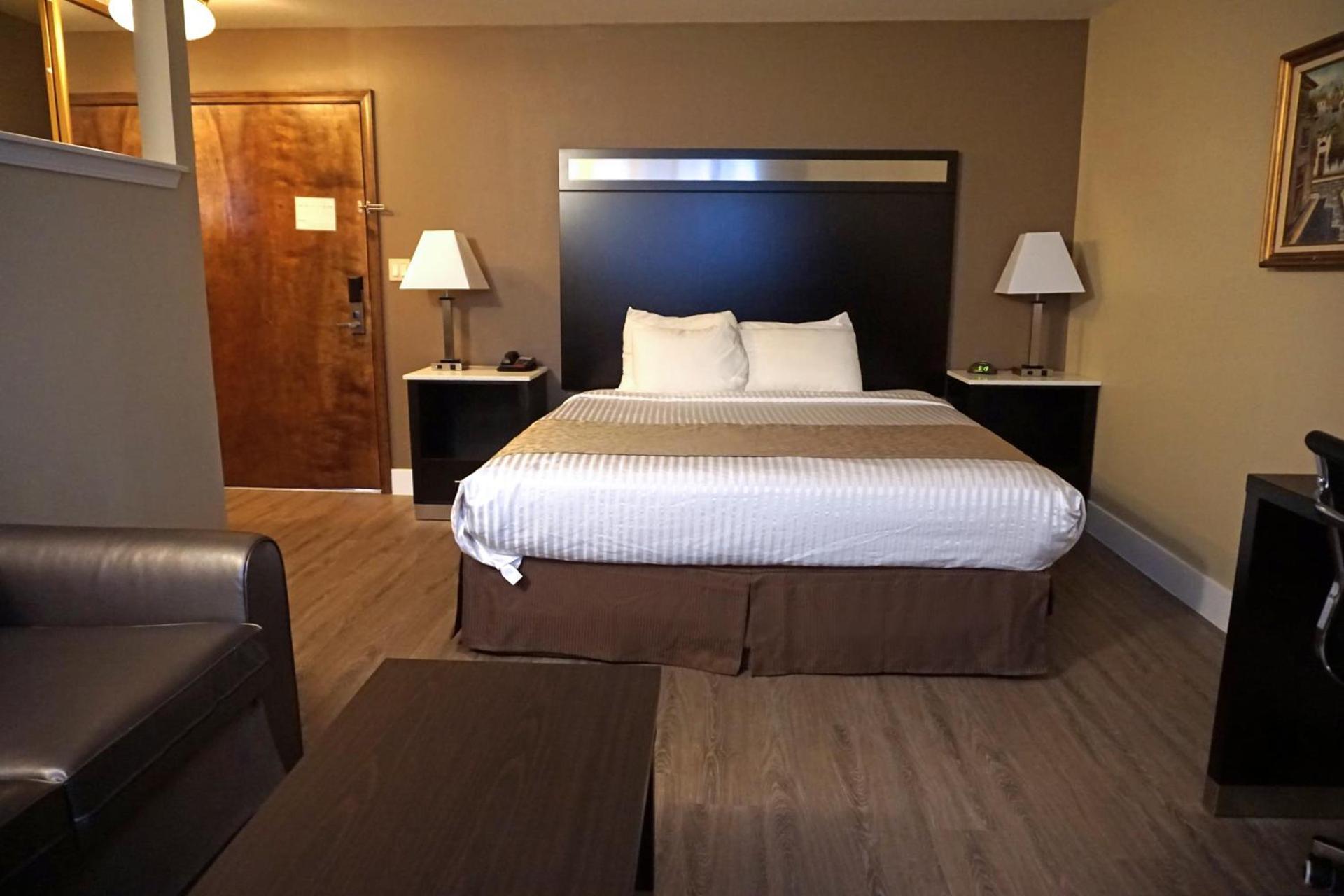 Travelodge by Wyndham Concord photo 15
