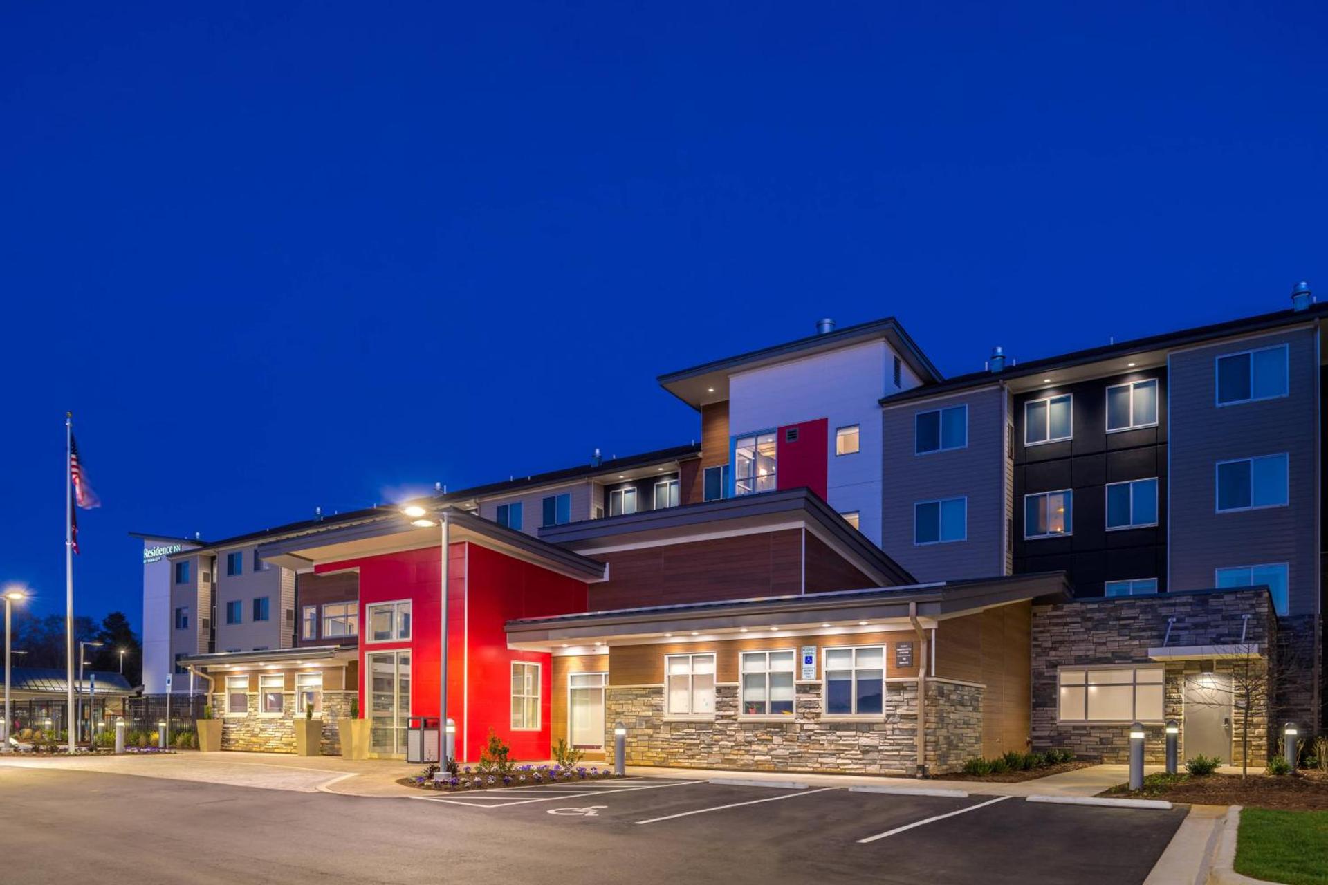 Residence Inn by Marriott Charlotte Steele Creek photo 4