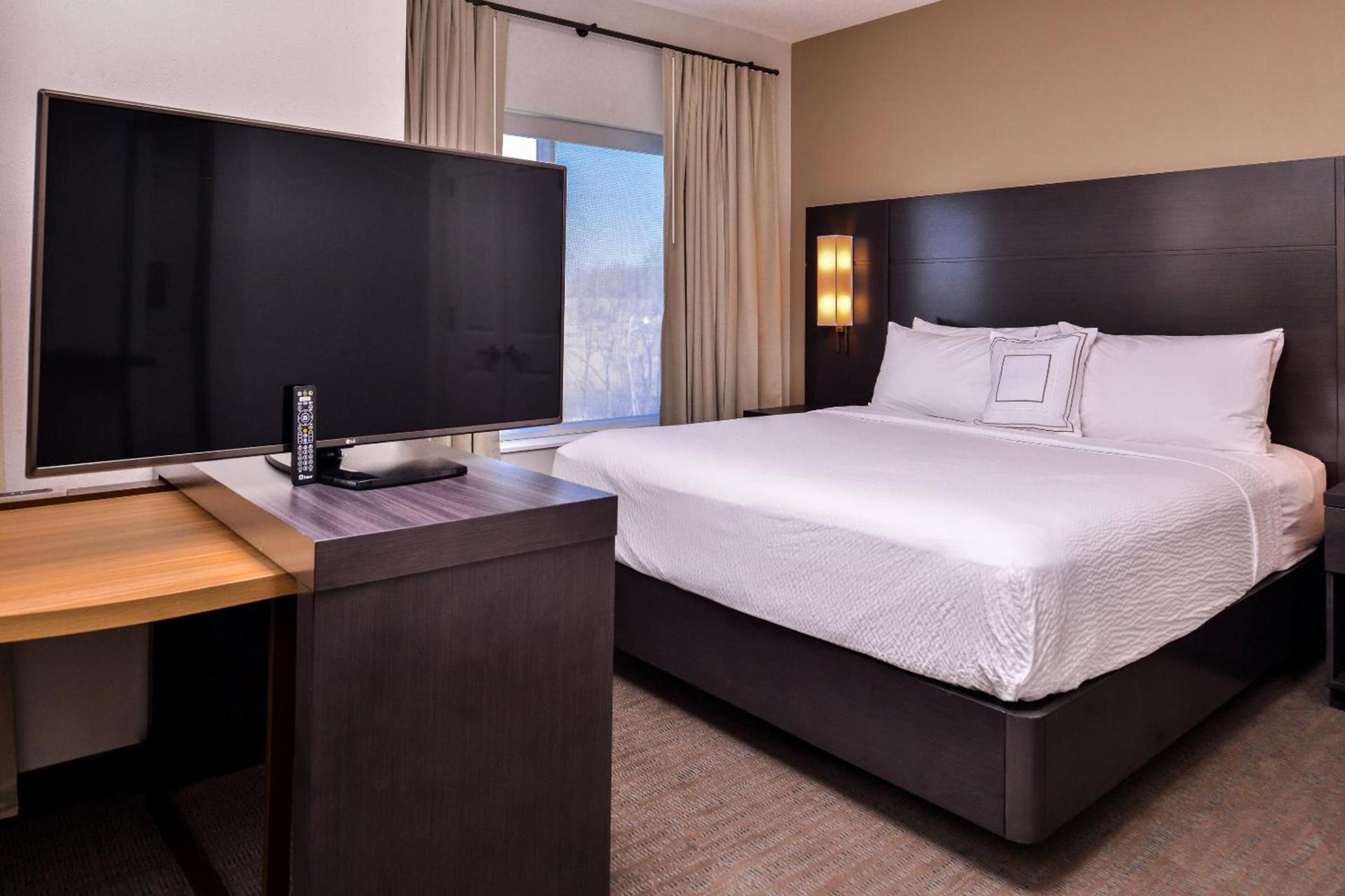 Residence Inn by Marriott Charlotte Steele Creek photo 10