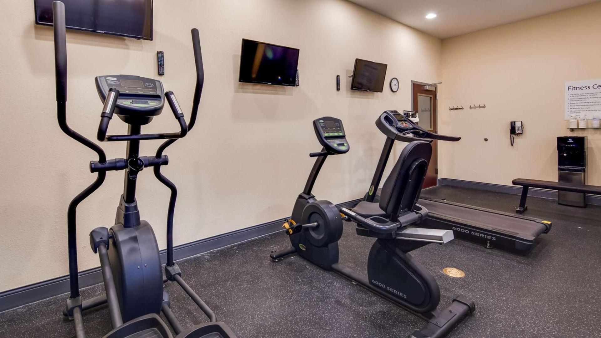 Best Western St. Louis Airport North Hotel & Suites photo 10