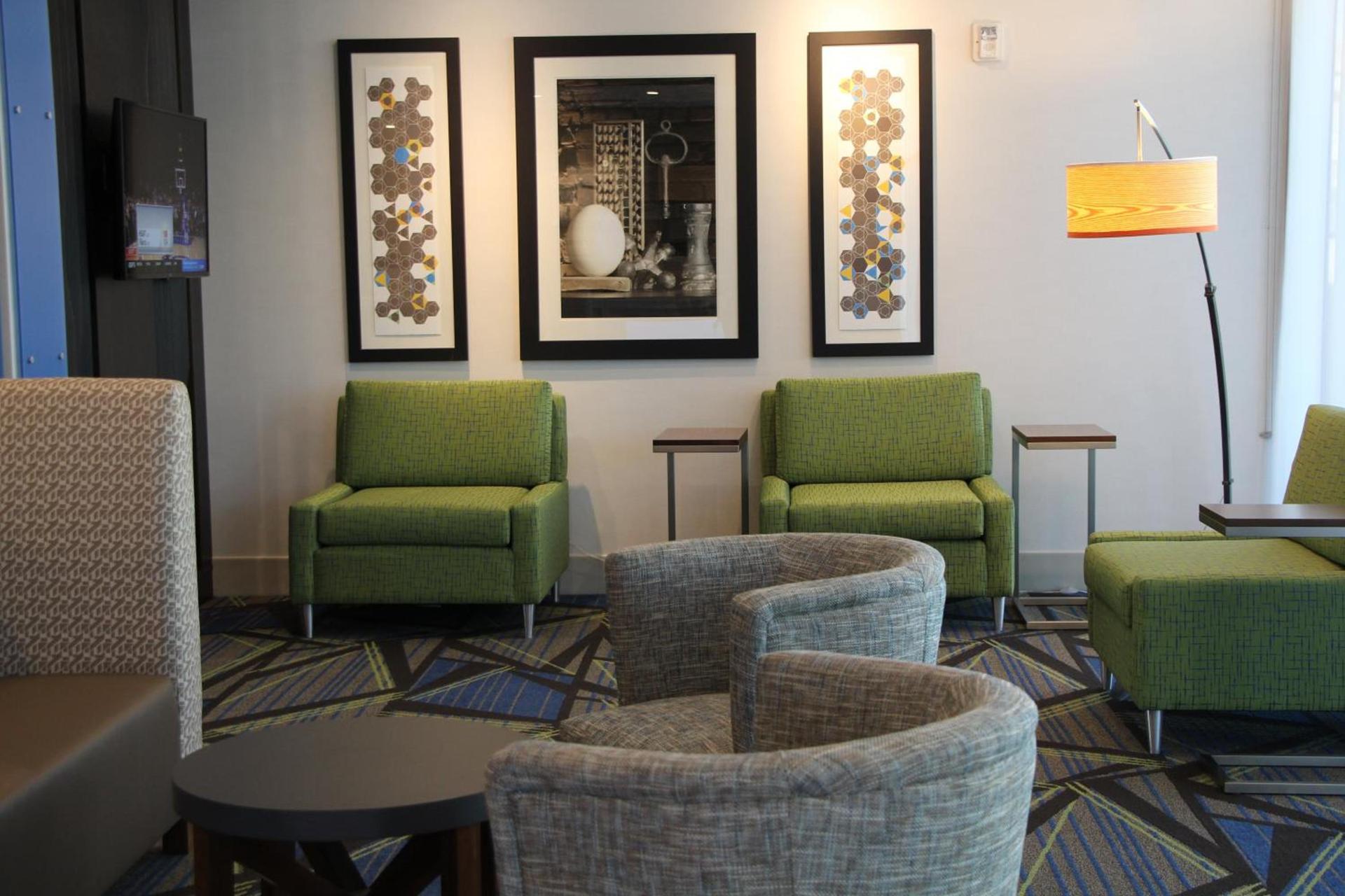 Holiday Inn Express & Suites - Phoenix - Airport North by IHG photo 51