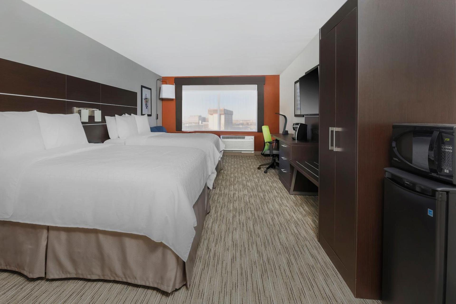 Holiday Inn Express & Suites Chicago O'Hare Airport by IHG photo 50