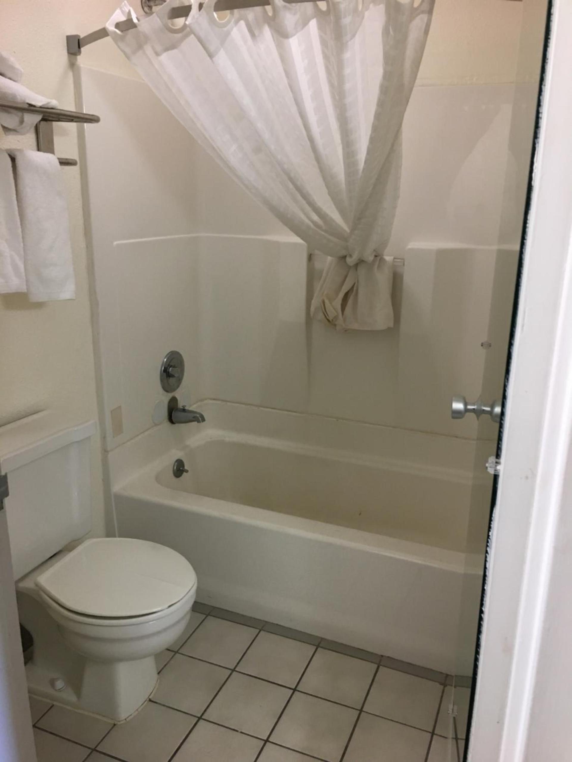 Budget Inn Laramie photo 5