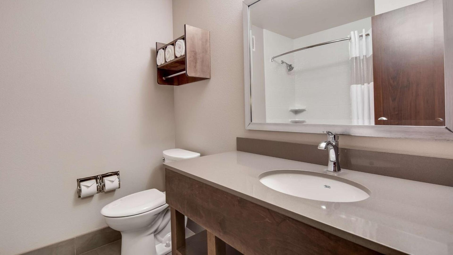 Best Western Plus Spokane North photo 18