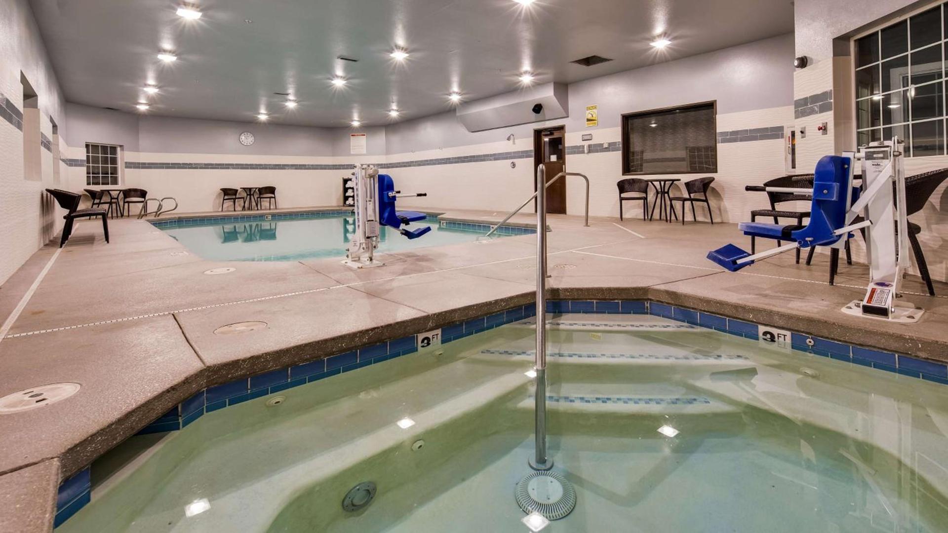 Best Western Plus Spokane North photo 9