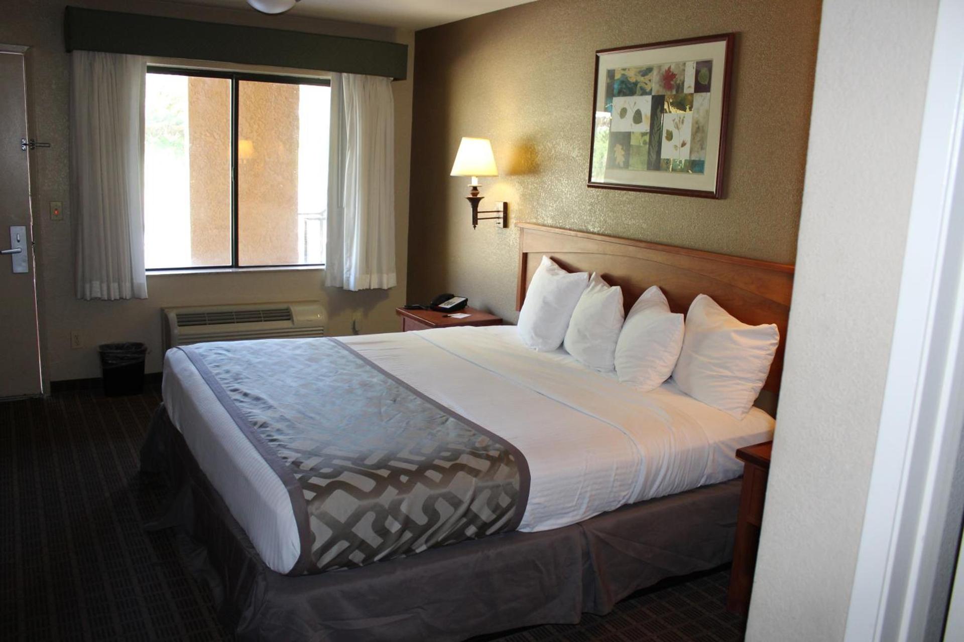 Cajon Pass Inn photo 17