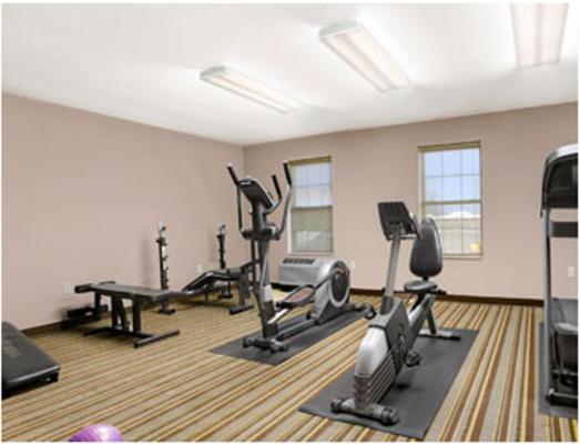 Super 8 by Wyndham Stafford/Springfield Area photo 28