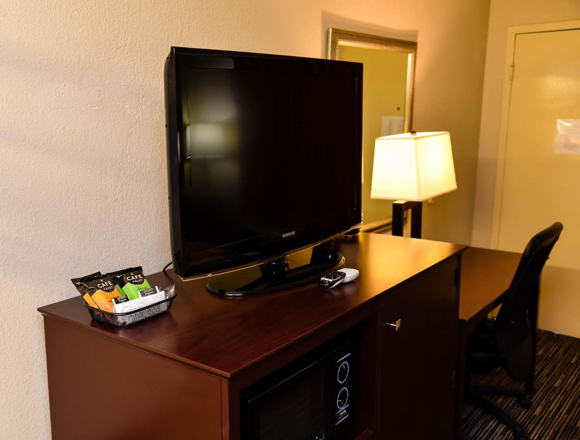 Park Inn by Radisson, Columbus State University Area photo 38