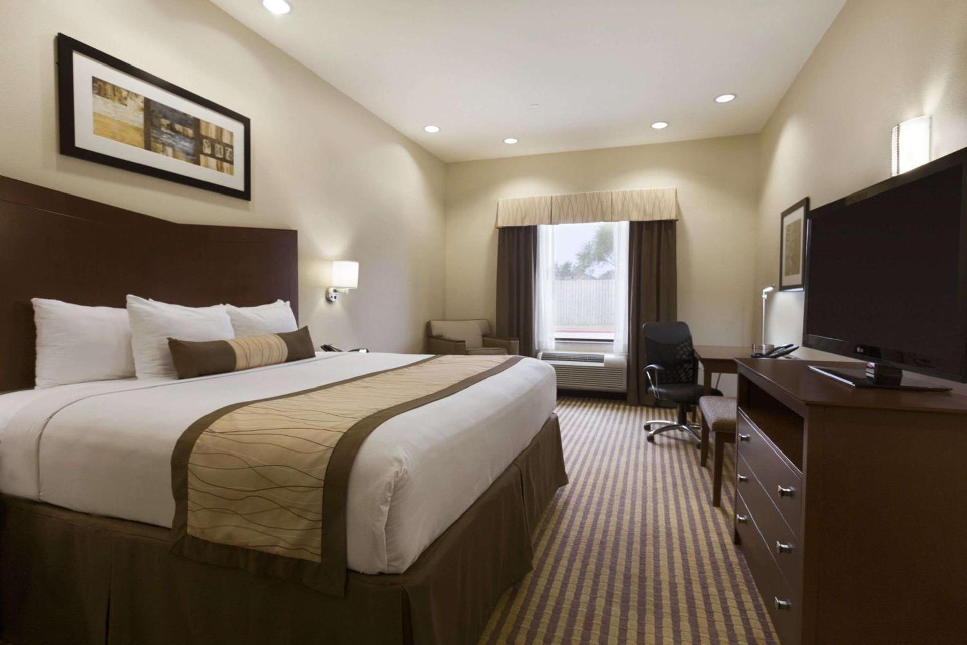 Baymont by Wyndham Victoria photo 19