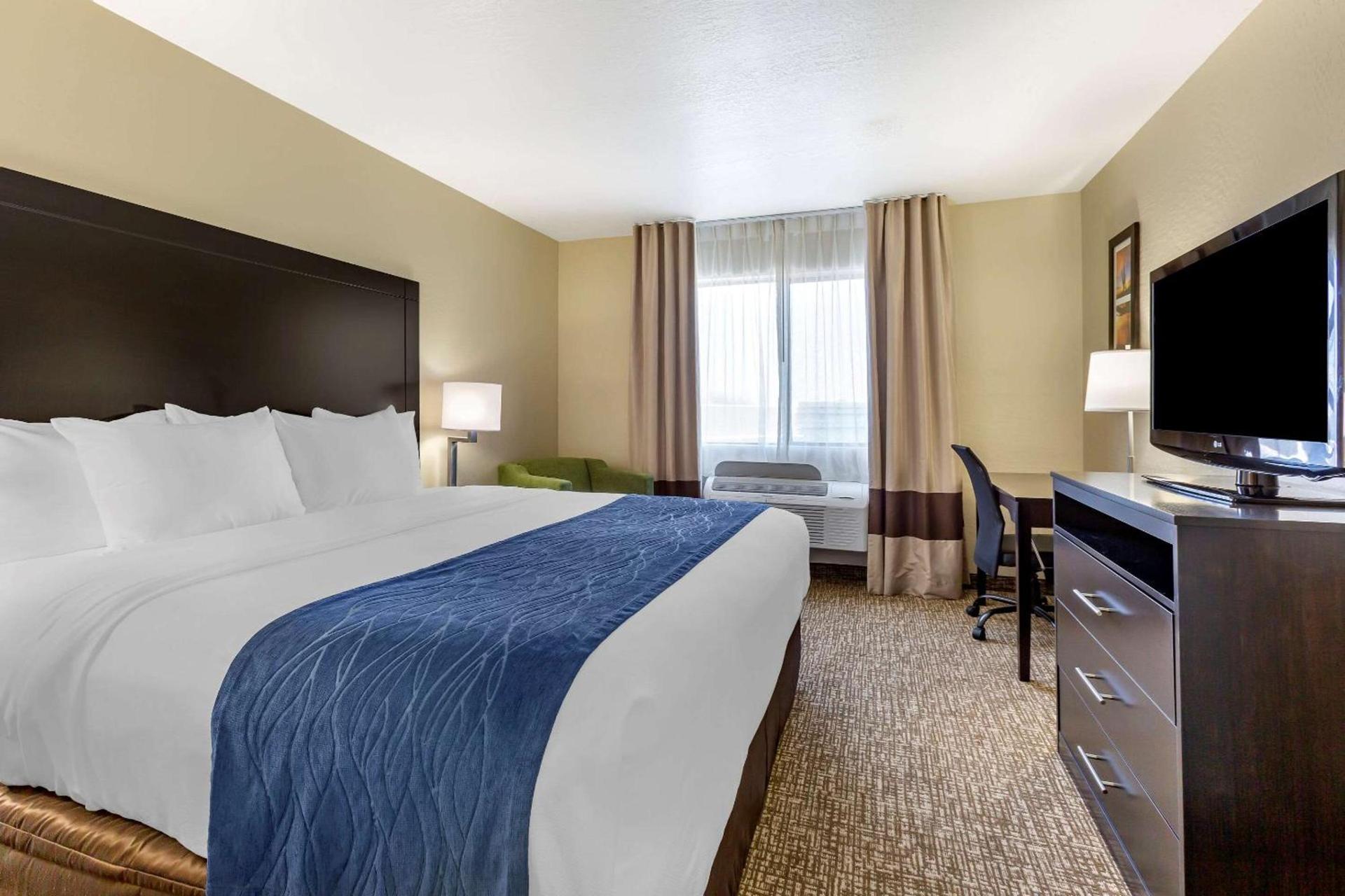 Comfort Inn & Suites Surprise Near Sun City West photo 51