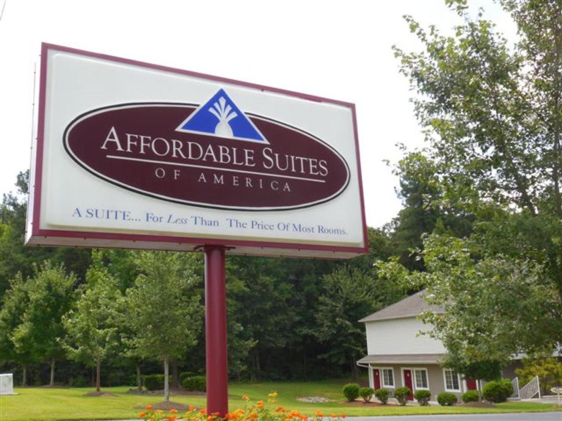 Affordable Suites Lexington photo 2