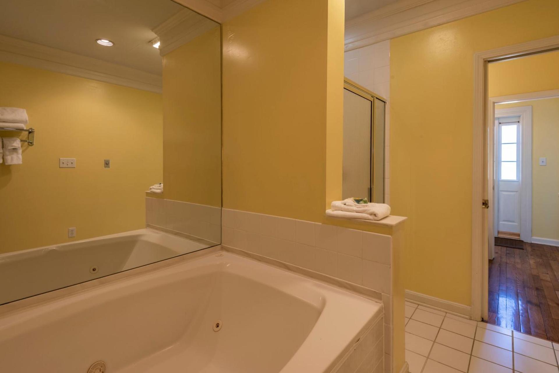 Century Suites Hotel photo 16