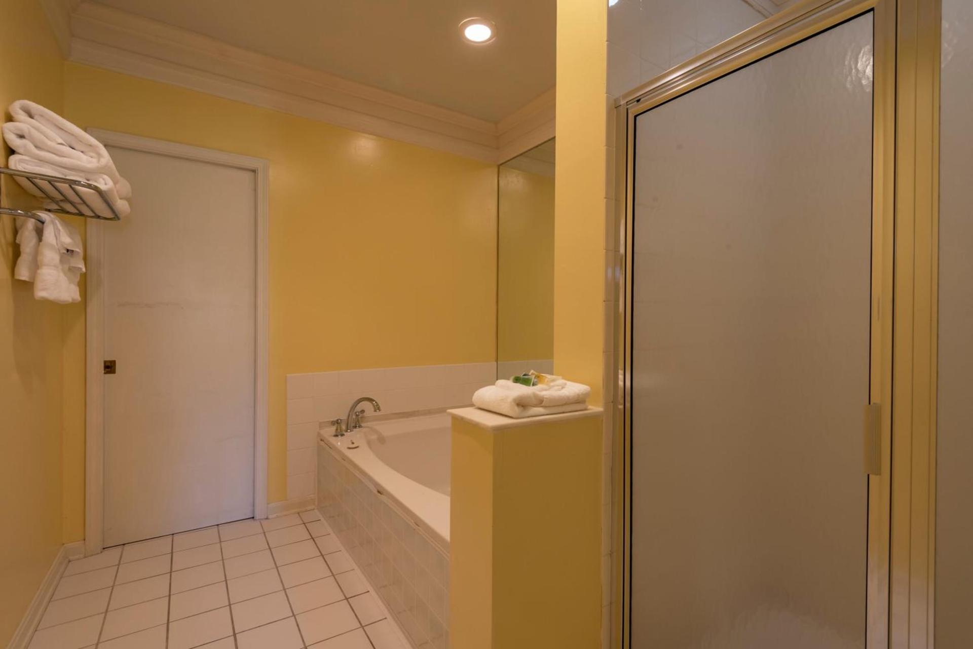 Century Suites Hotel photo 17