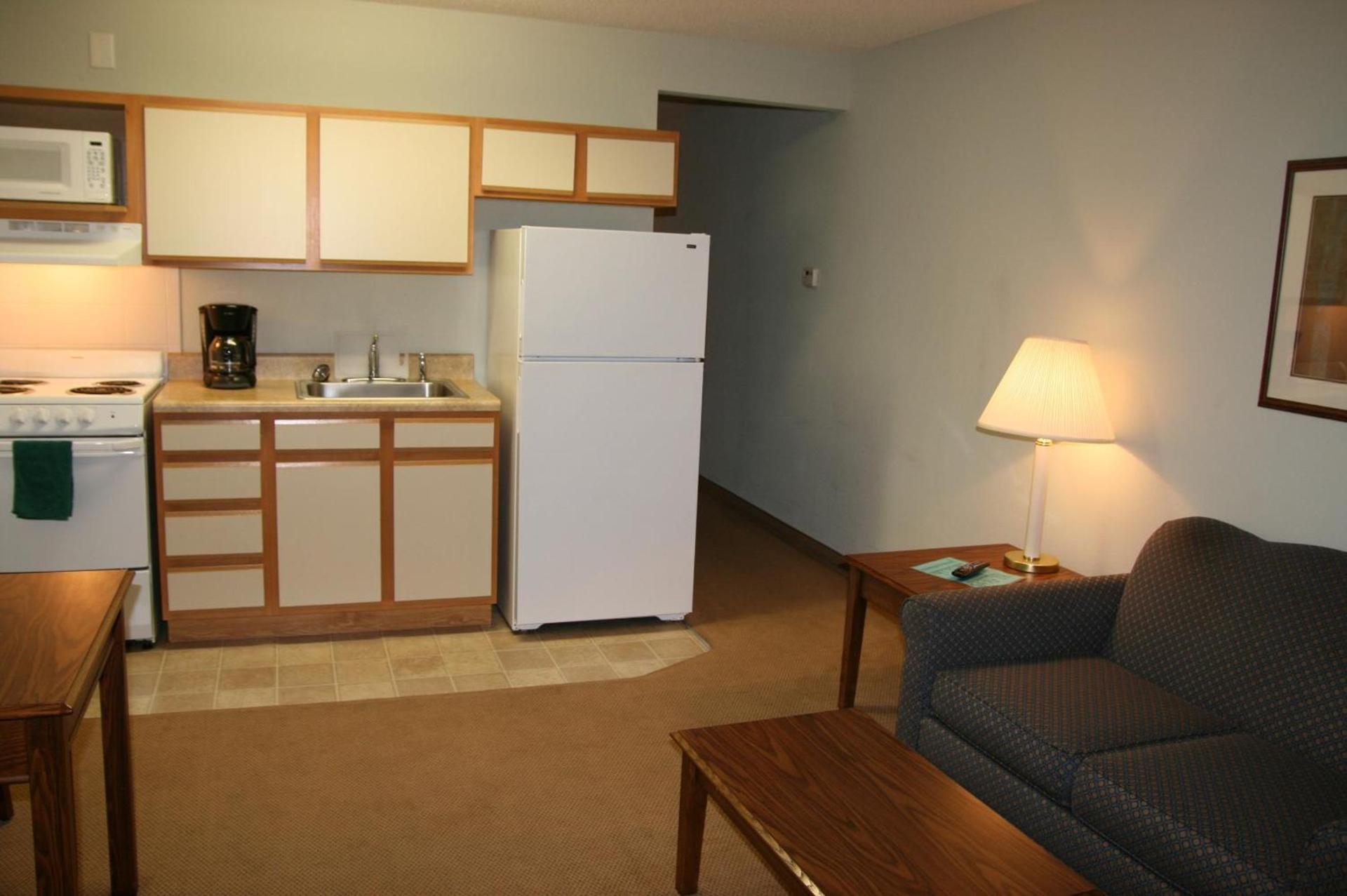 Affordable Suites Shelby photo 8