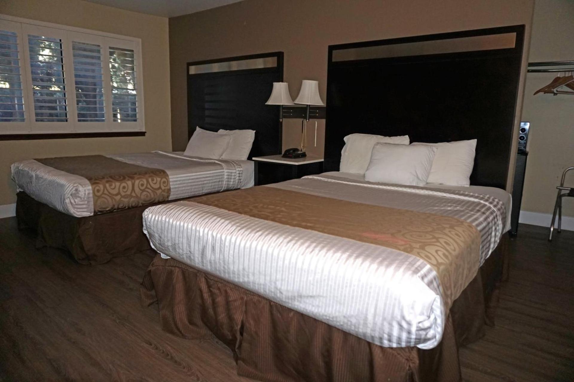 Travelodge by Wyndham Concord photo 12