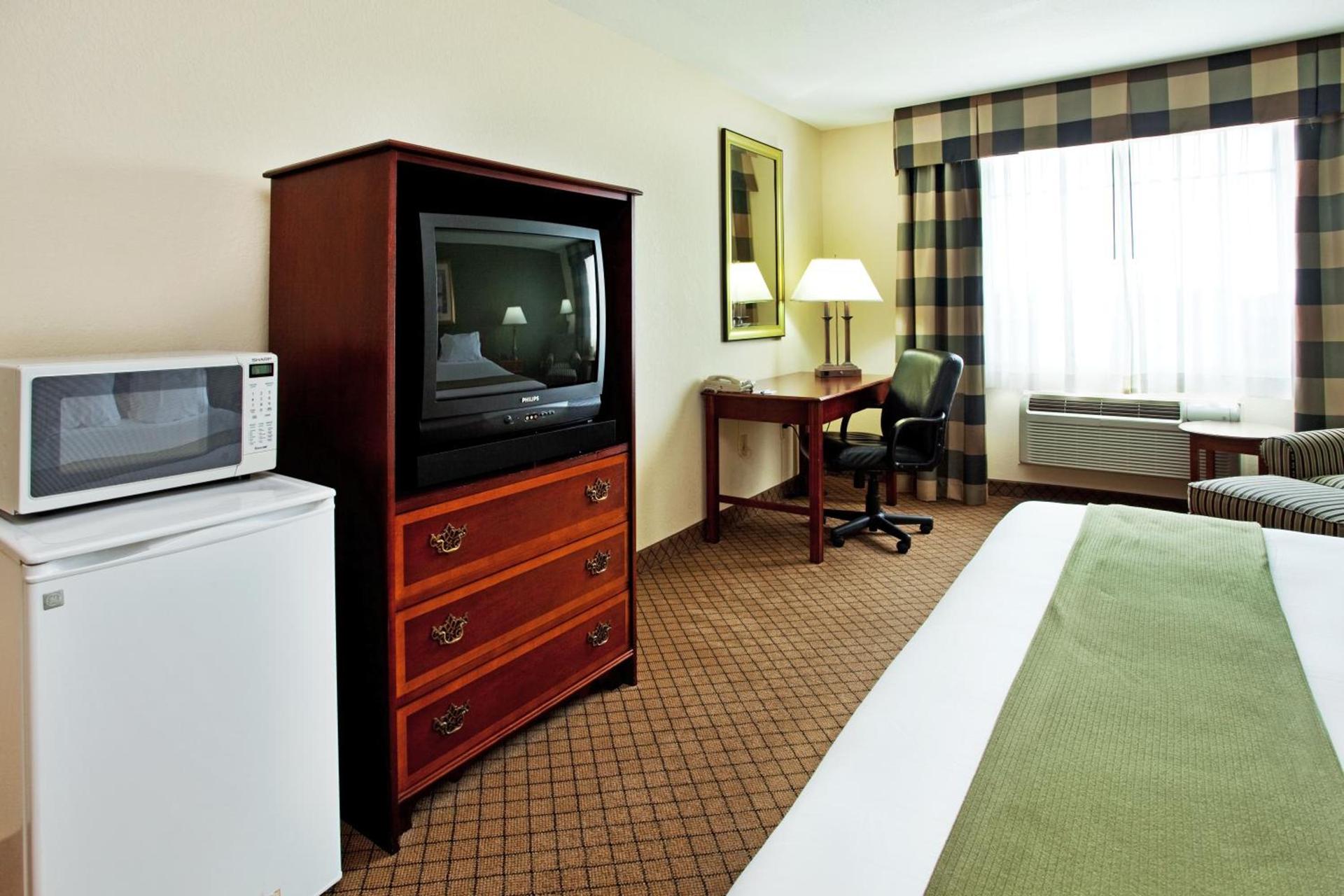 Holiday Inn Express Harvey-Marrero by IHG photo 11