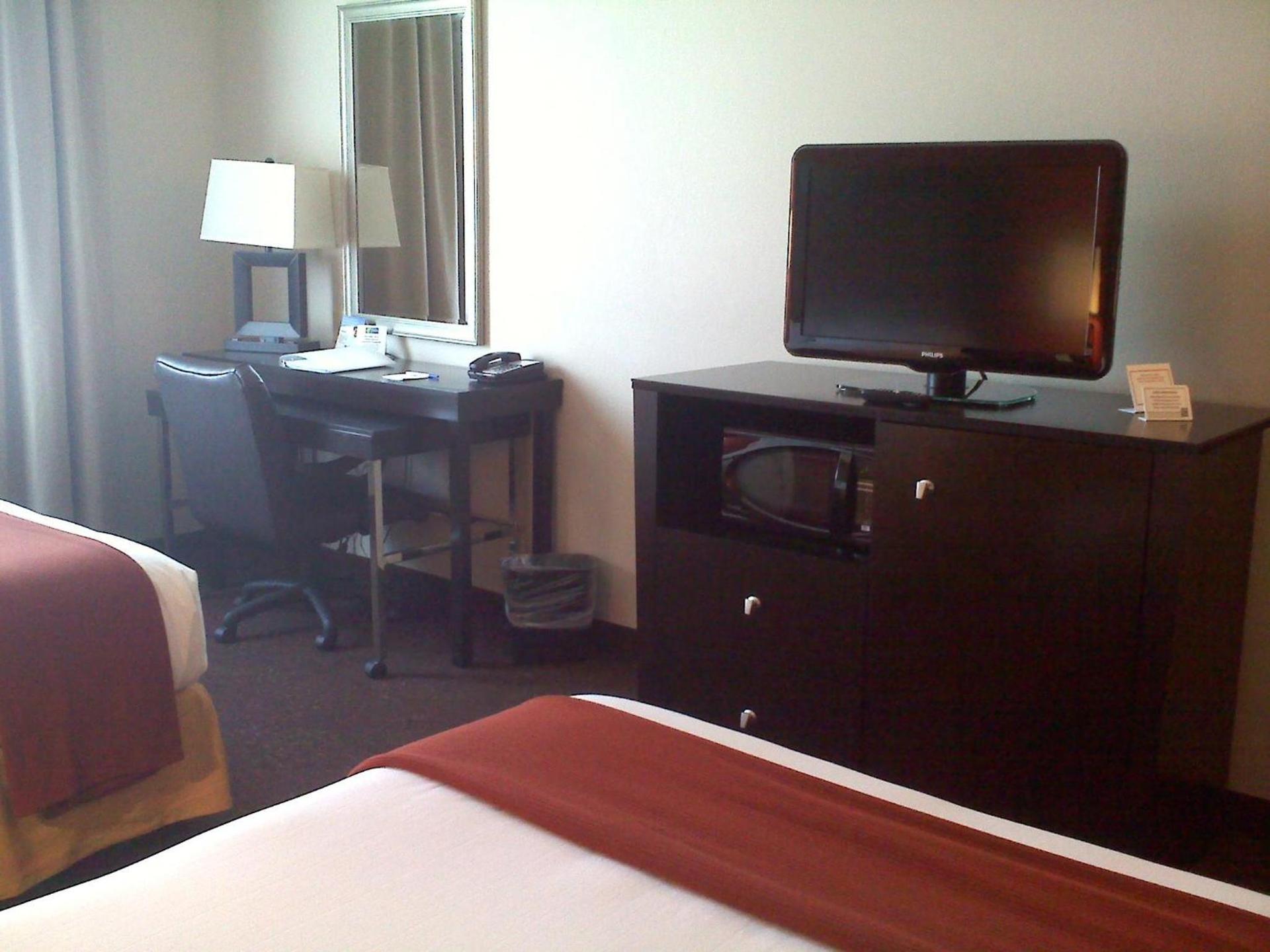 Holiday Inn Express Harvey-Marrero by IHG photo 7
