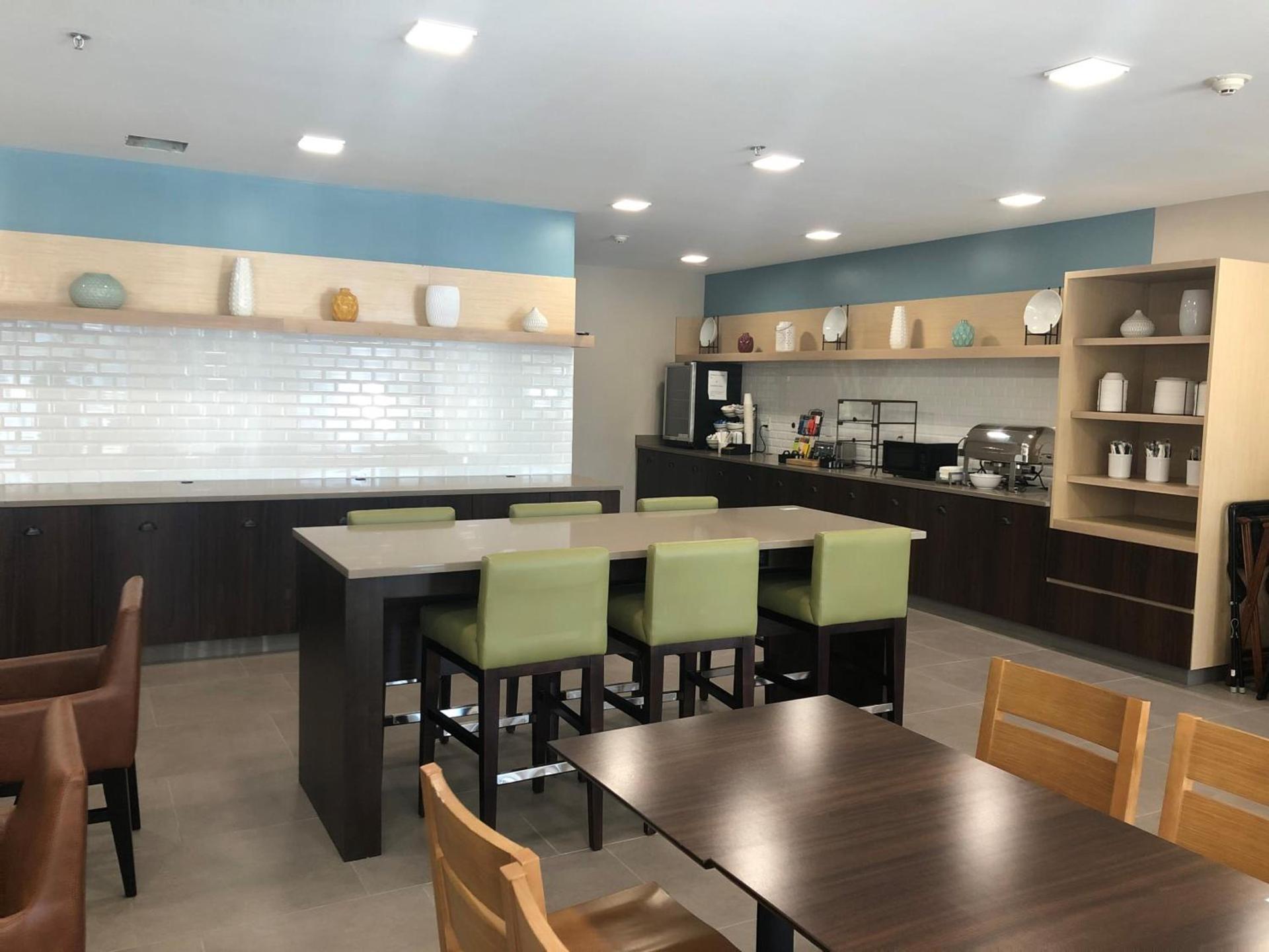 Country Inn & Suites by Radisson, Stone Mountain, GA photo 43