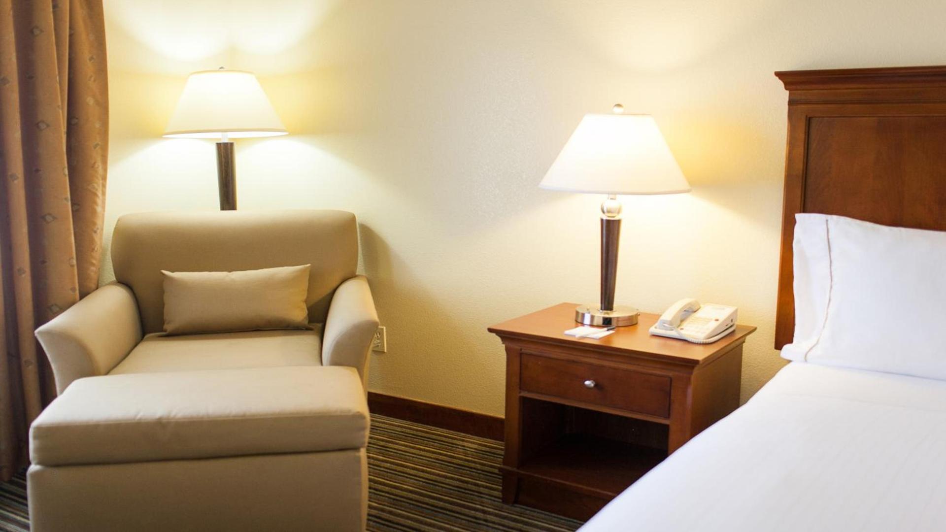Holiday Inn Express Turlock by IHG photo 37