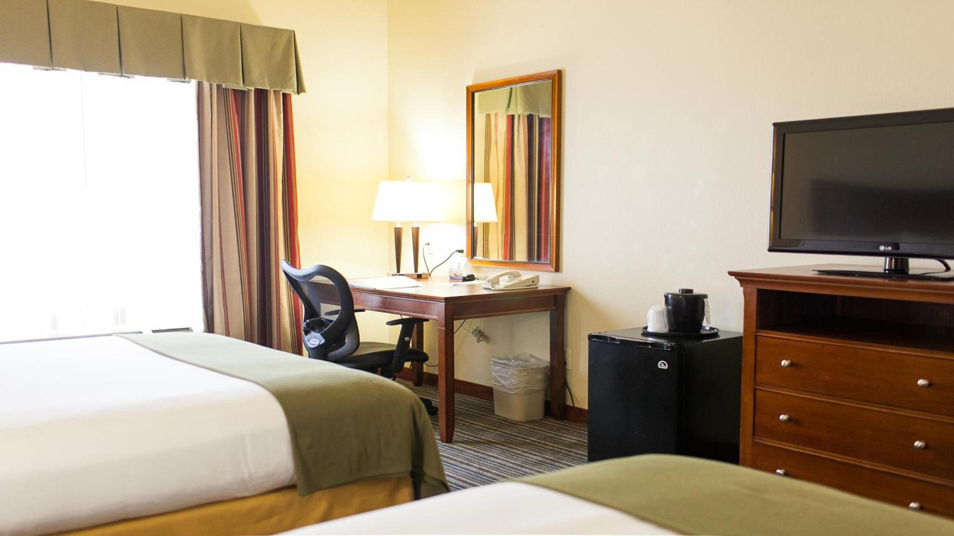 Holiday Inn Express Turlock by IHG photo 42