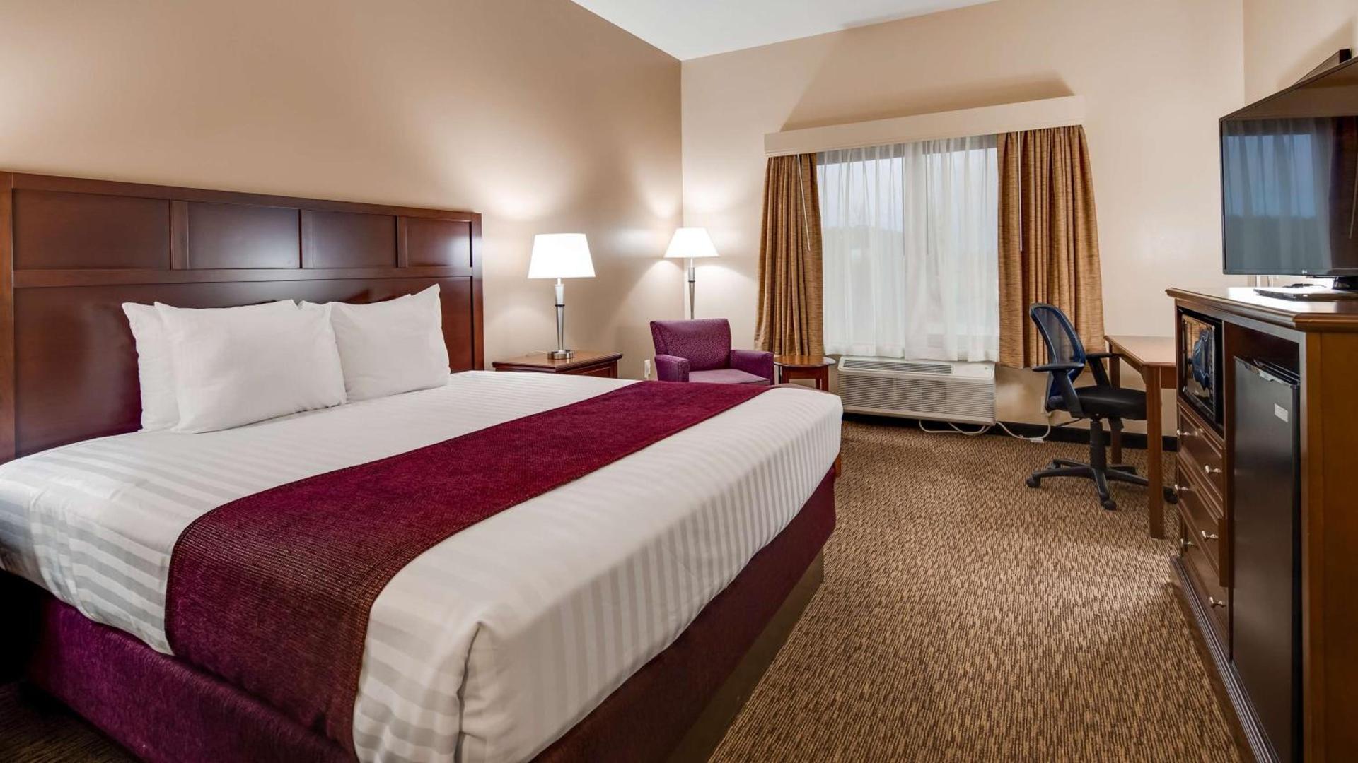 Best Western Plus Grapevine Inn photo 42