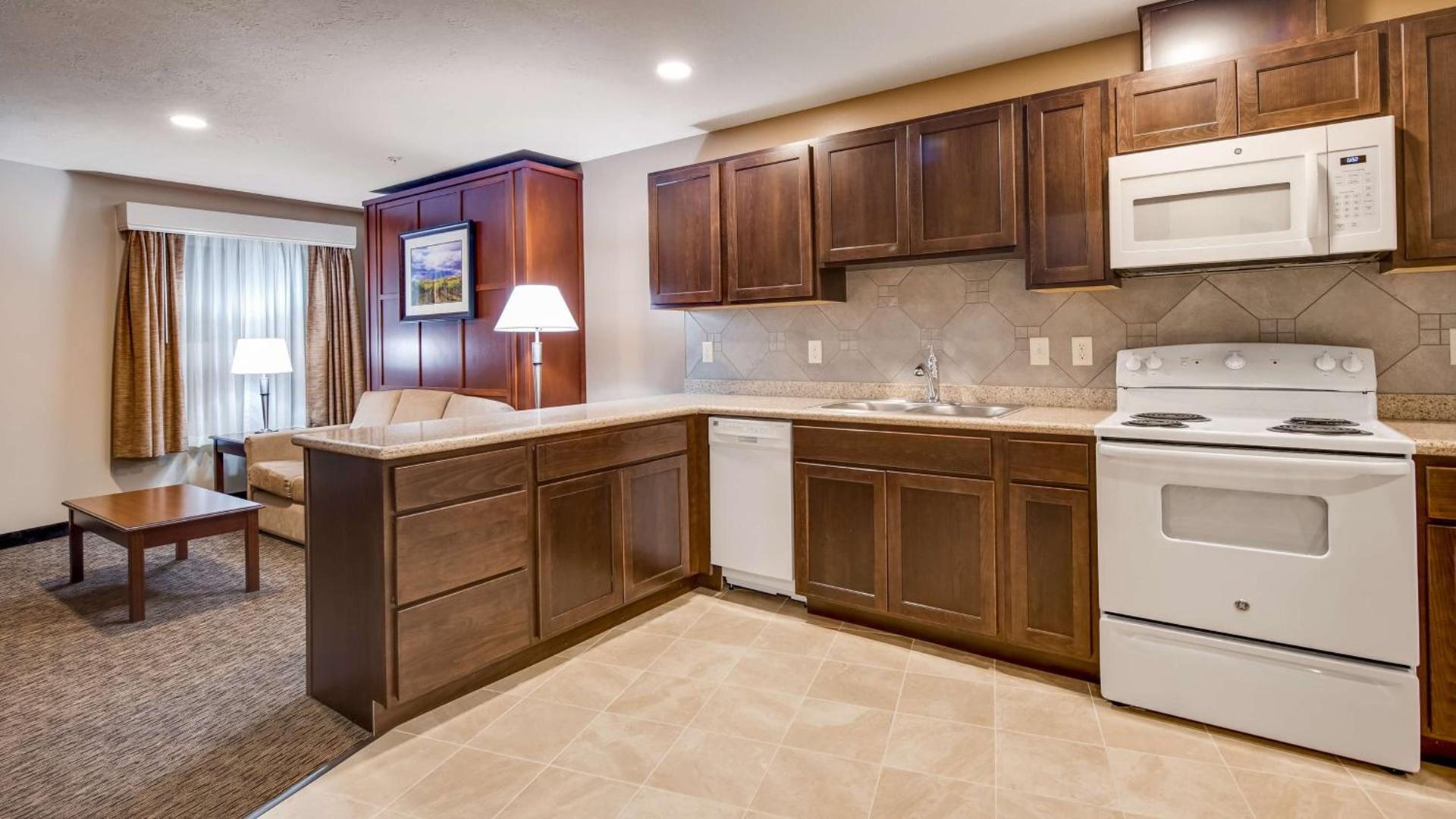 Best Western Plus Grapevine Inn photo 37