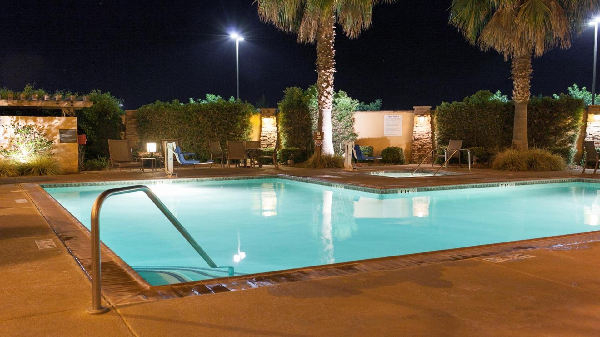 Holiday Inn Express Turlock by IHG photo 6