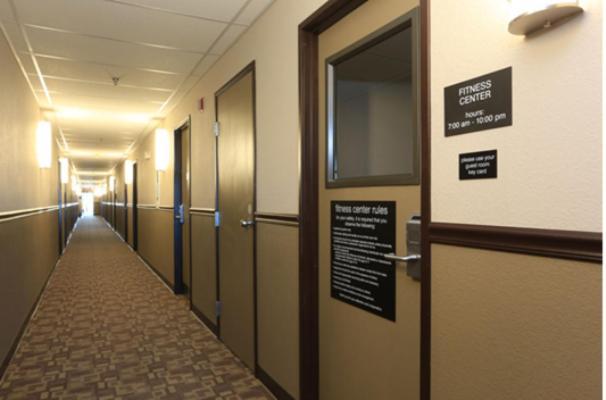 Super 8 by Wyndham Stafford/Springfield Area photo 27