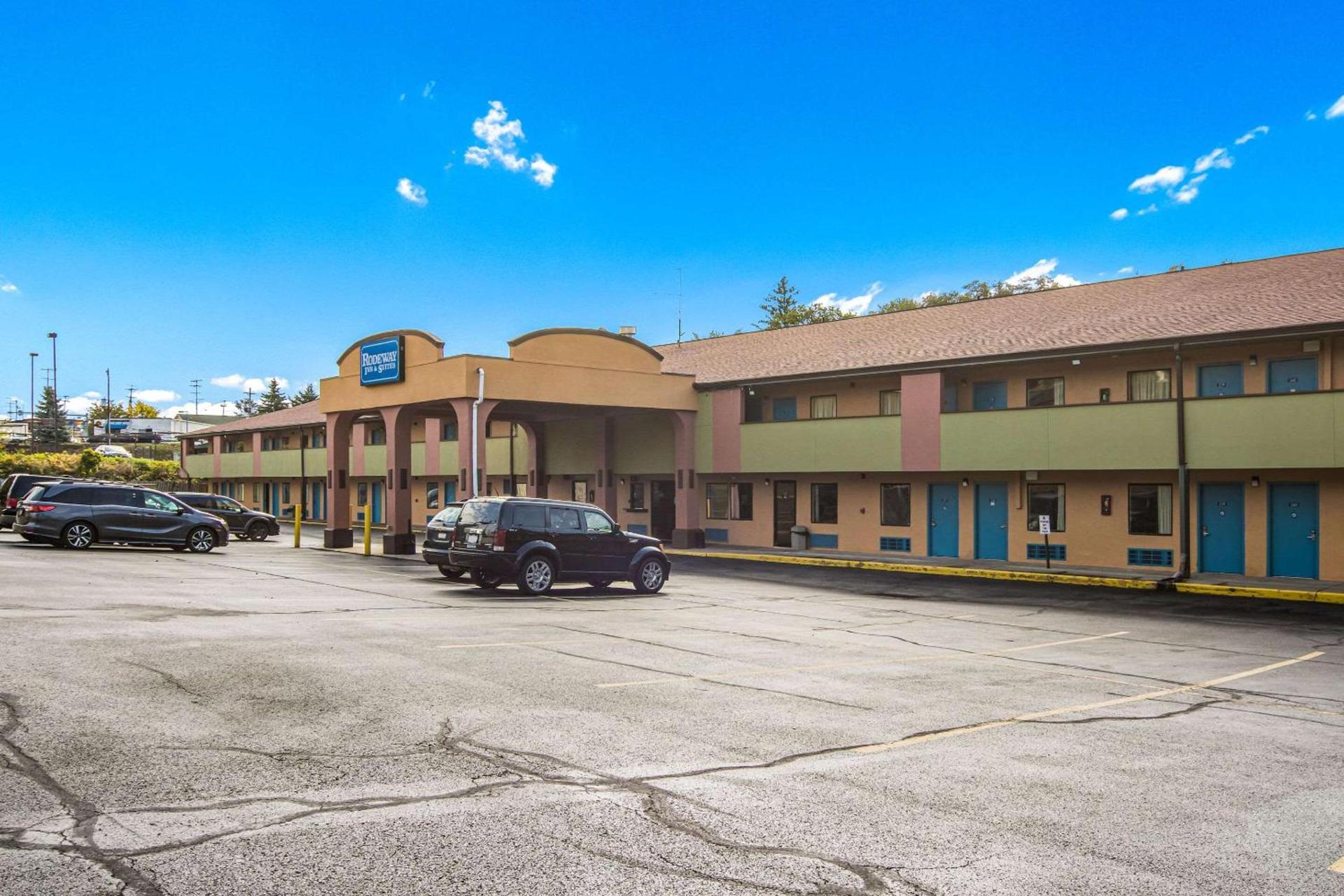 Rodeway Inn & Suites Monroeville-Pittsburgh photo 3