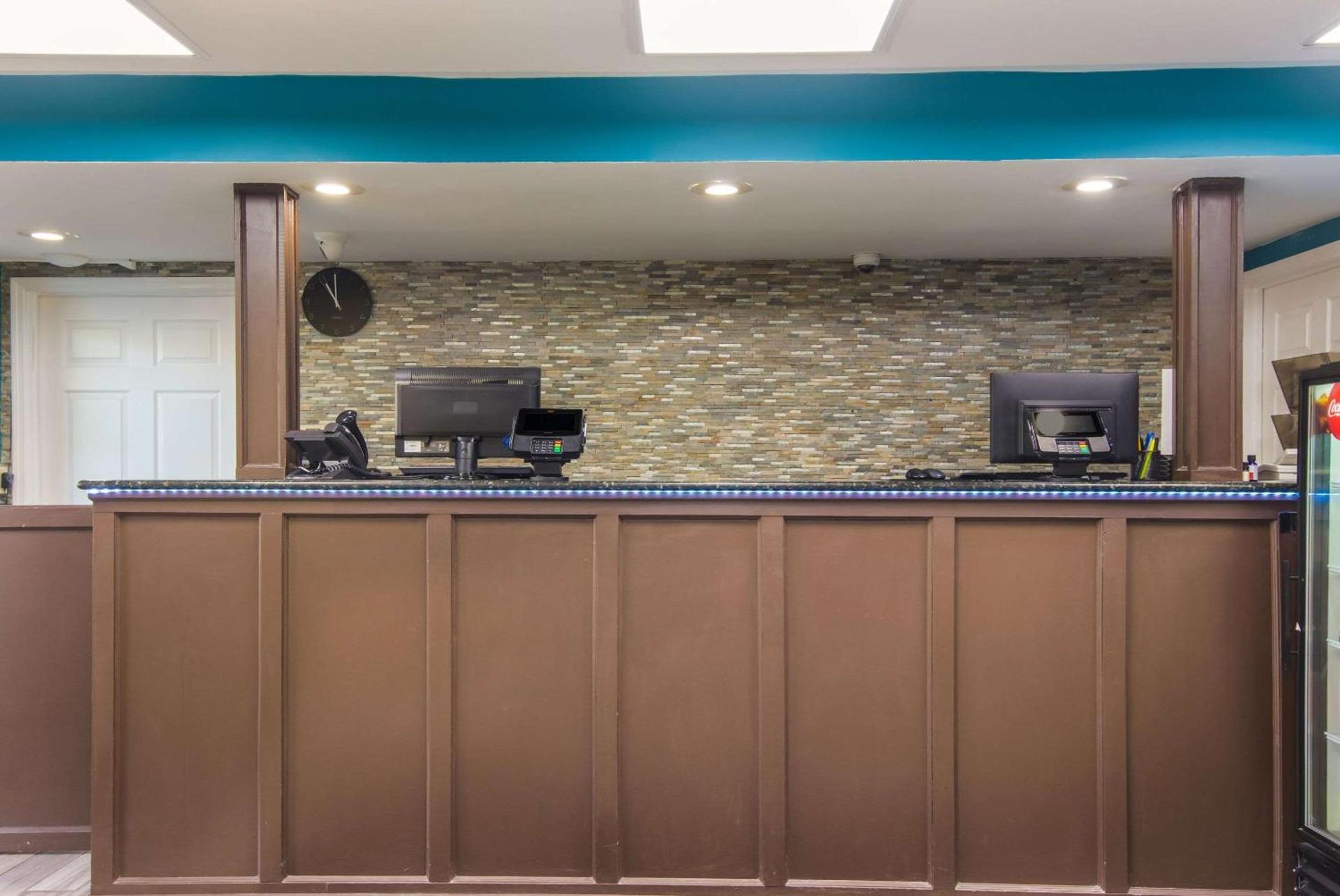 Rodeway Inn & Suites Monroeville-Pittsburgh photo 4