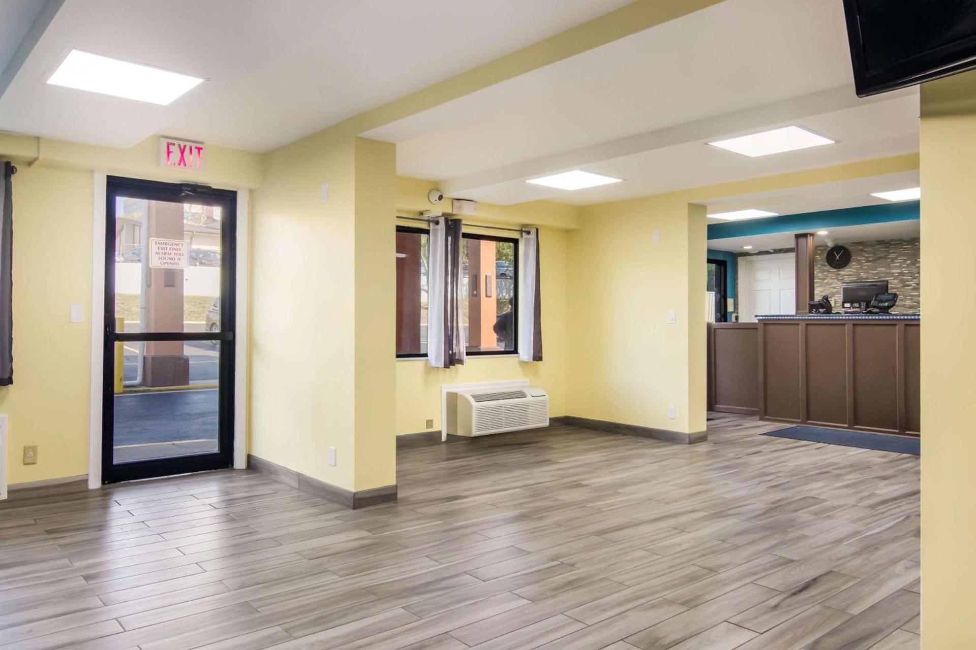 Rodeway Inn & Suites Monroeville-Pittsburgh photo 6