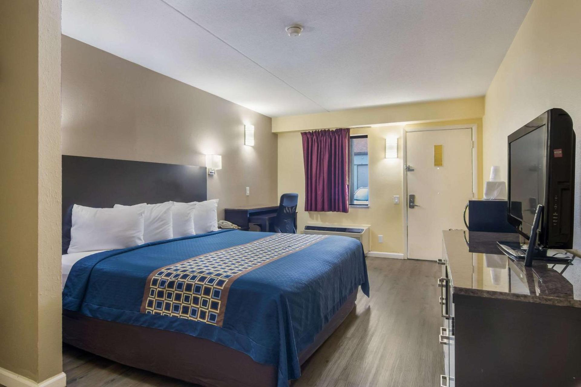 Rodeway Inn & Suites Monroeville-Pittsburgh photo 10