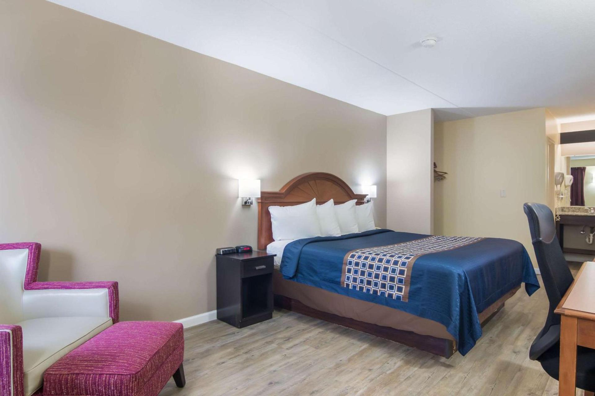 Rodeway Inn & Suites Monroeville-Pittsburgh photo 12
