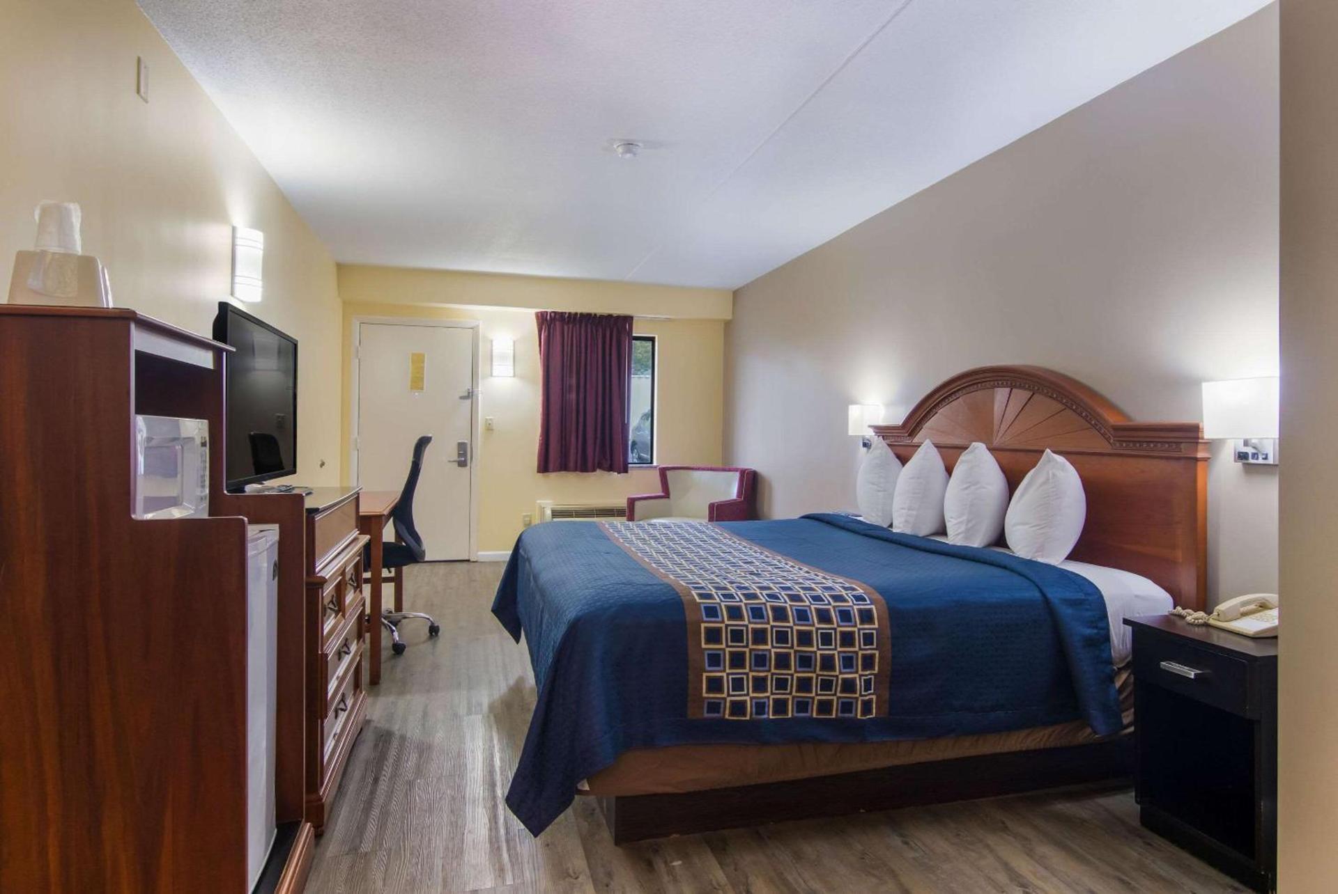Rodeway Inn & Suites Monroeville-Pittsburgh photo 14