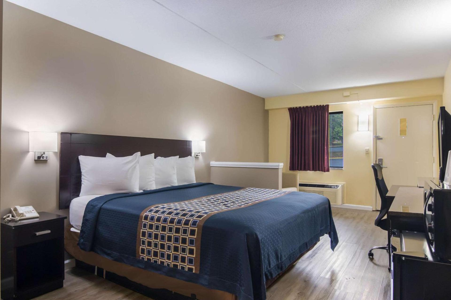 Rodeway Inn & Suites Monroeville-Pittsburgh photo 26