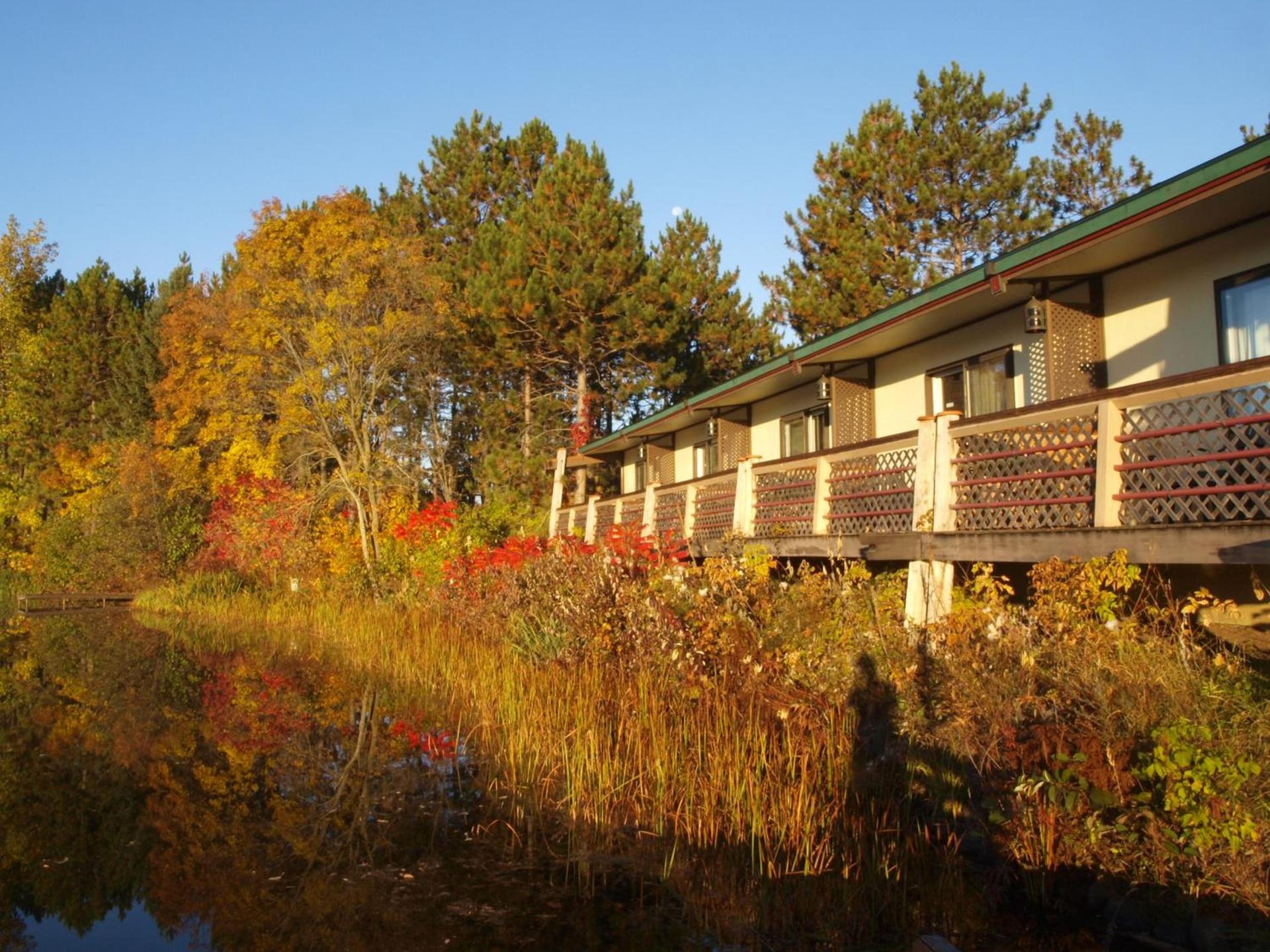 Riverside Motel photo 21