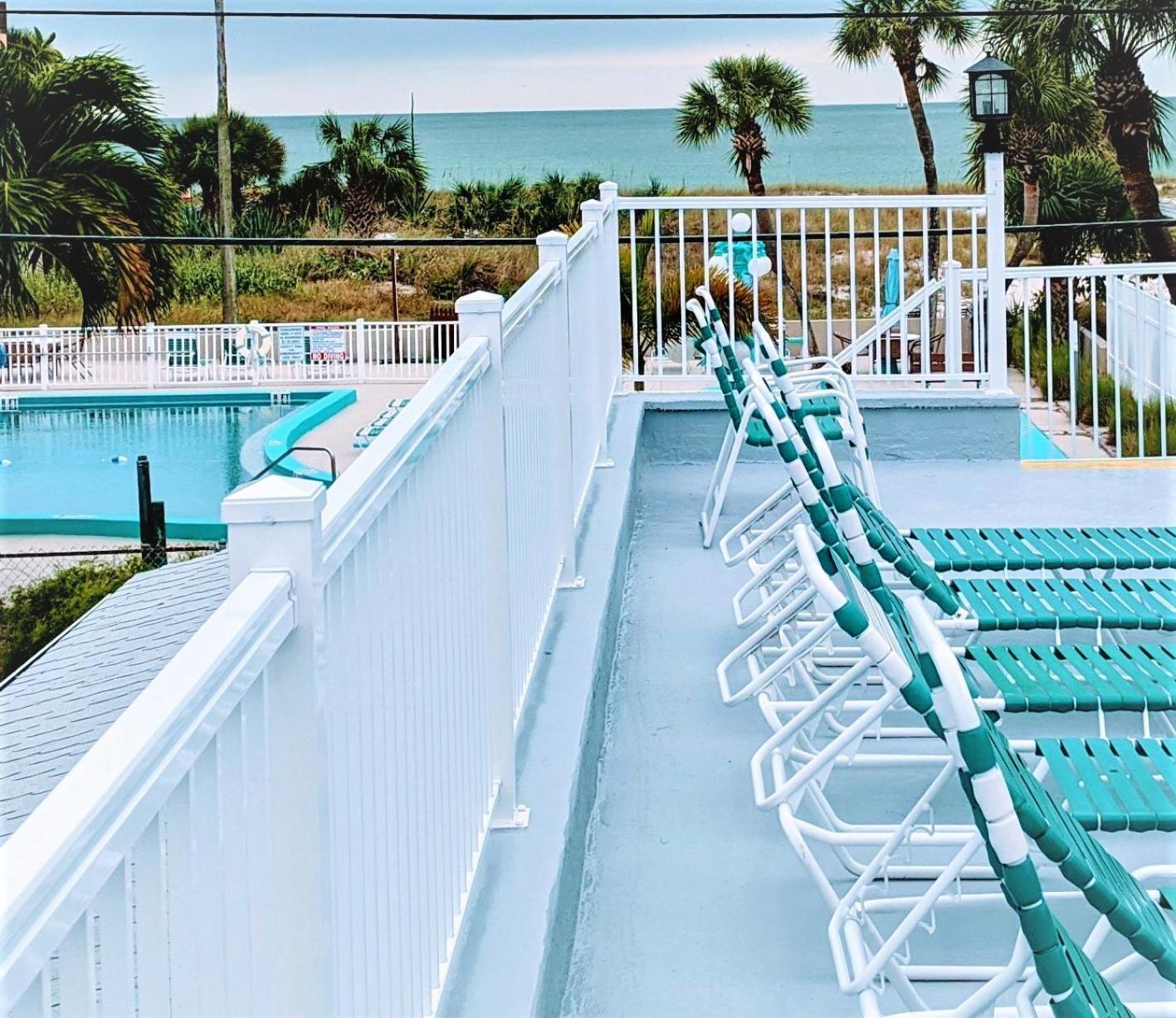 Johns Pass Beach Motel photo 66