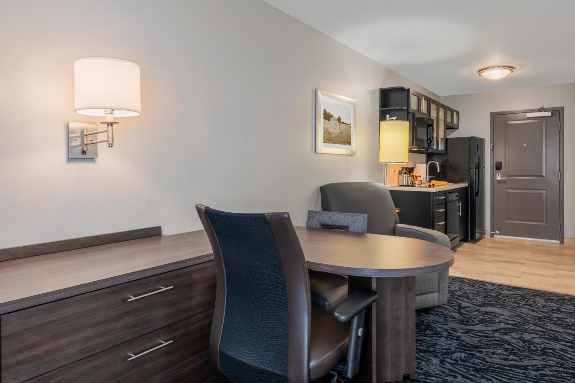 Candlewood Suites Cookeville by IHG photo 48