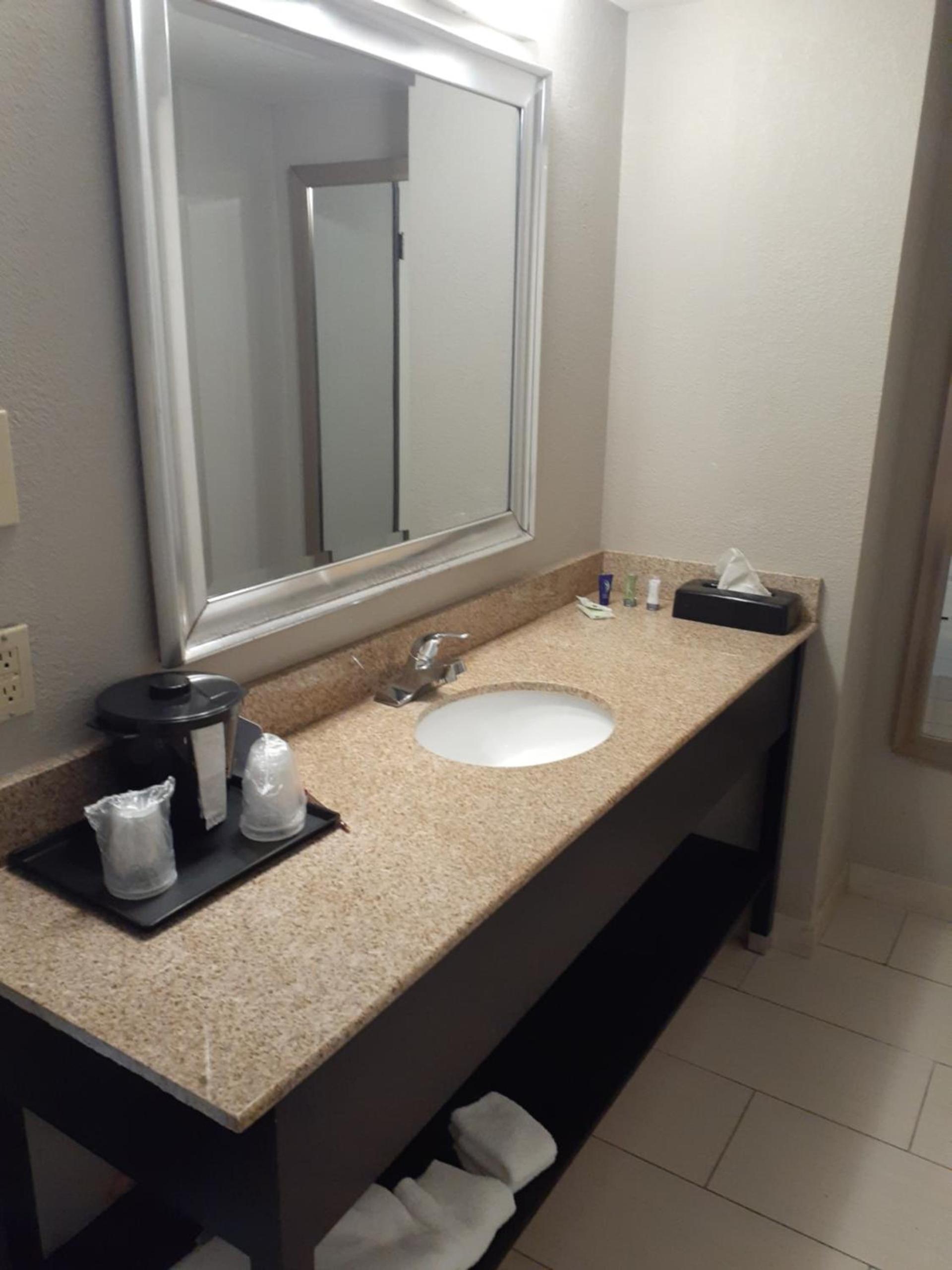 Candlewood Suites Baltimore - BWI Airport NE by IHG photo 24