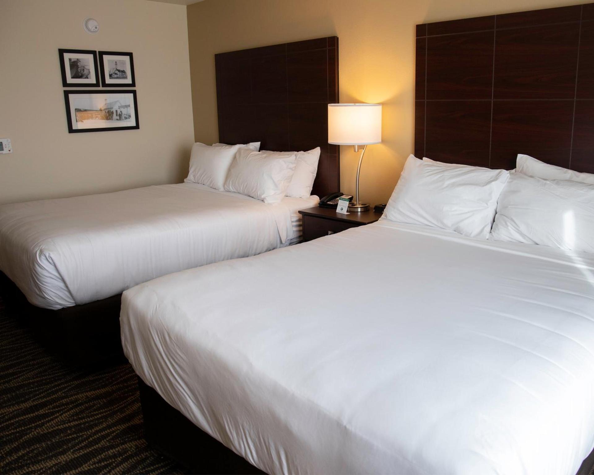 Cobblestone Hotel & Suites - Two Rivers photo 55