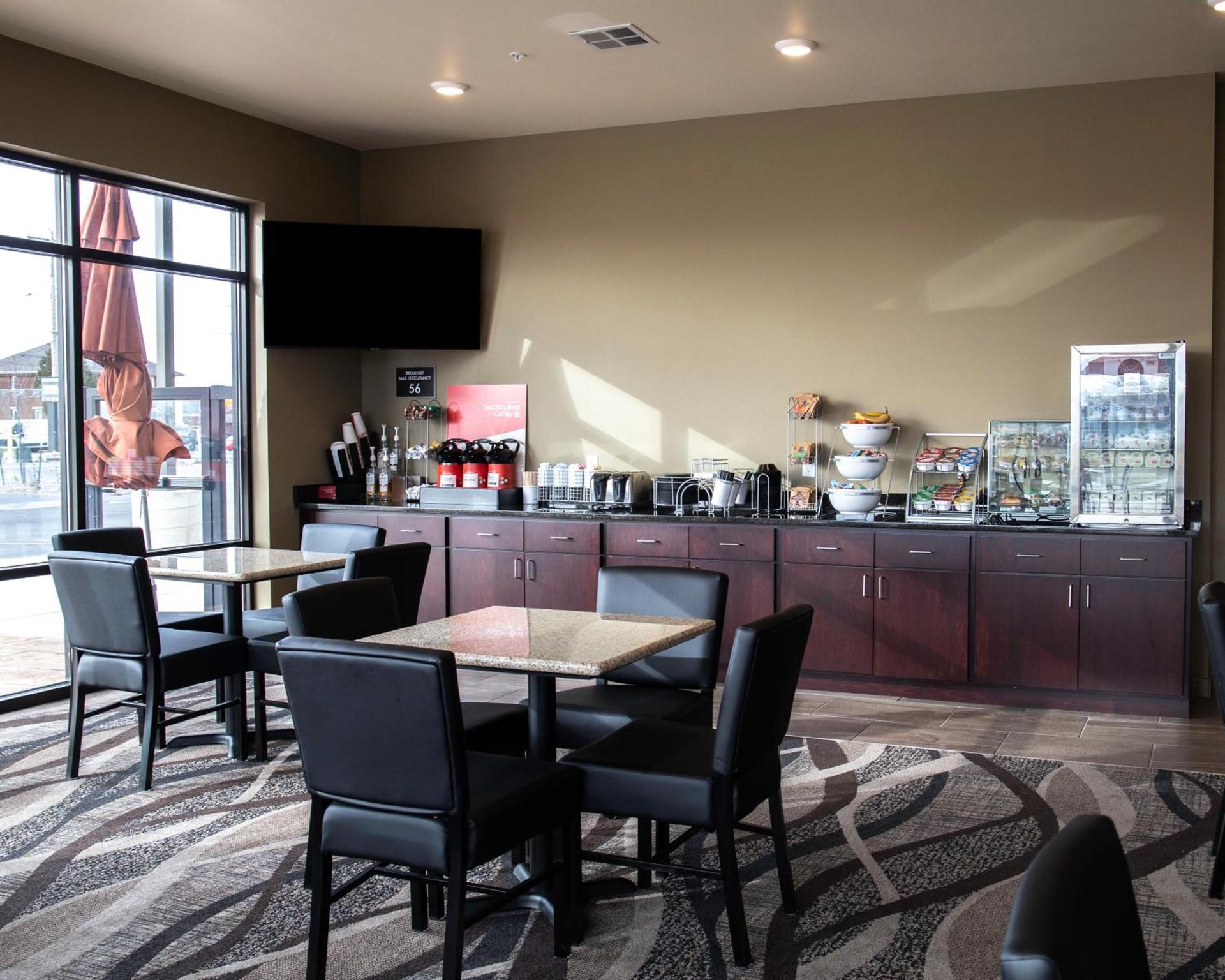Cobblestone Hotel & Suites - Two Rivers photo 28