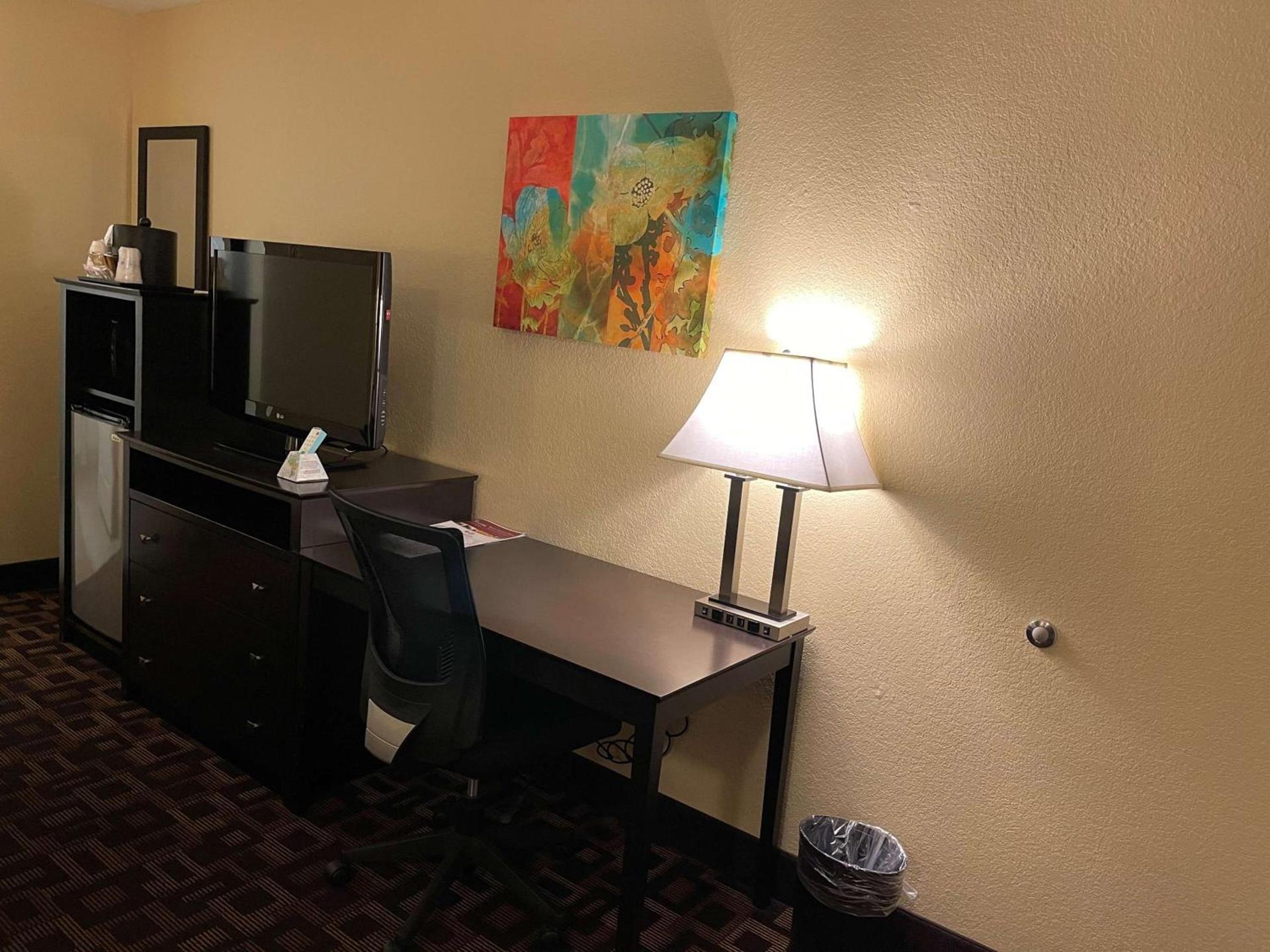 Best Western Plus Pleasanton Inn photo 16