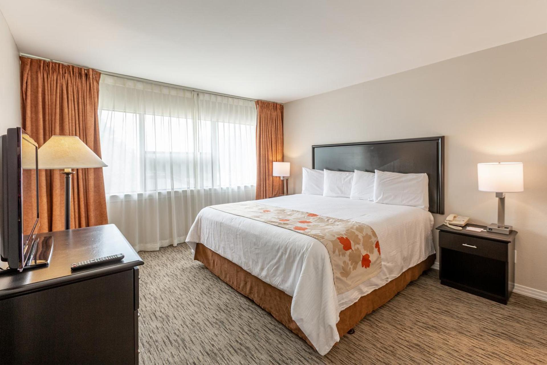 Value Suites Extended Stay - Arlington photo 17