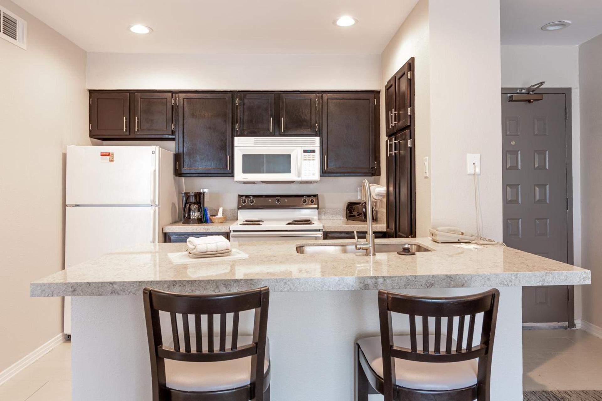 Value Suites Extended Stay - Arlington photo 23