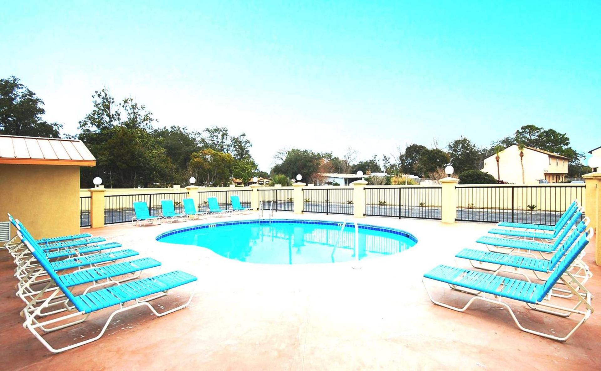 Fairway Inn photo 7