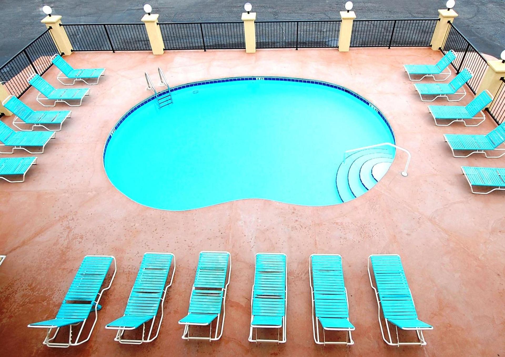 Fairway Inn photo 13