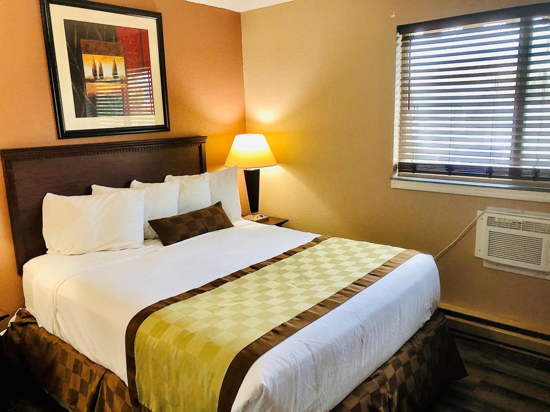 Ramada by Wyndham Spokane Valley photo 18