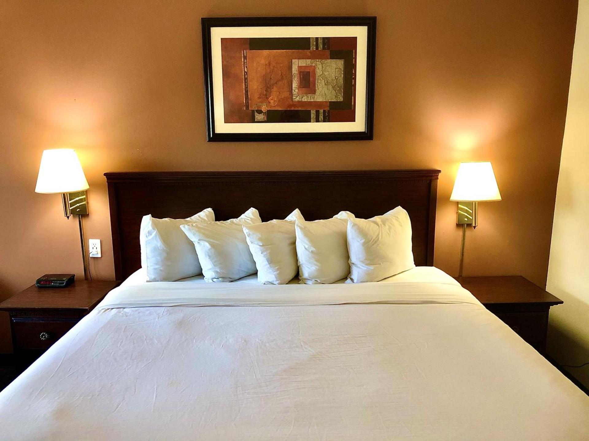 Ramada by Wyndham Spokane Valley photo 23